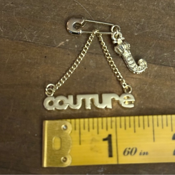 Juicy Couture gold tone safety pin brooch - Picture 3 of 4